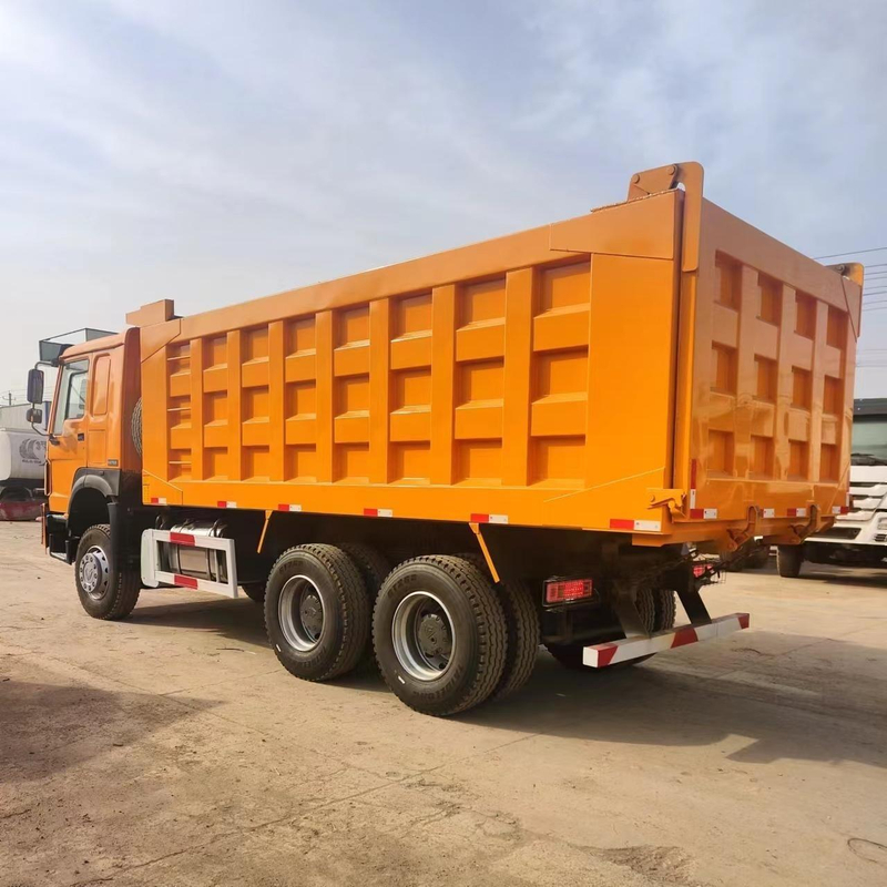 Howo a utilis&eacute; des camions &agrave; benne basculante bon march&eacute; 6 &times; 4 