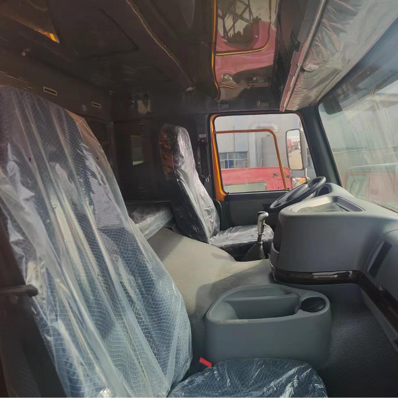 Howo a utilis&eacute; des camions &agrave; benne basculante bon march&eacute; 6 &times; 4 