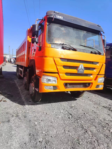 HOWO Camion-benne &agrave; trois essieux &agrave; vendre