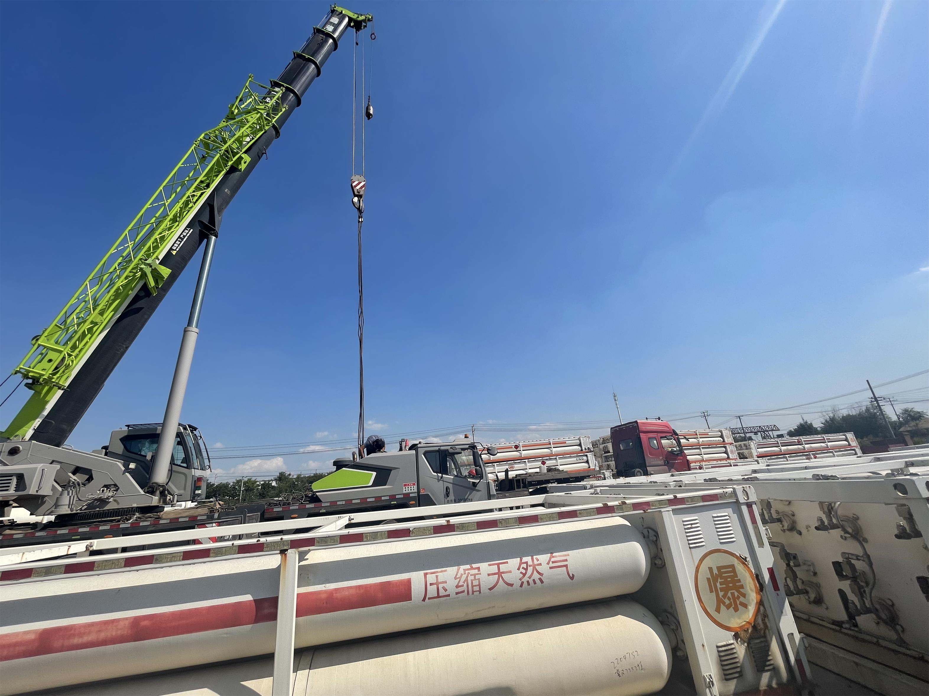 Remolque de tubo largo con tanque de GNC para gasolinera m&oacute;vil de f&aacute;brica 