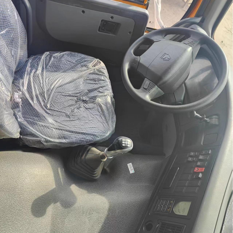 Howo a utilis&eacute; des camions &agrave; benne basculante bon march&eacute; 6 &times; 4 