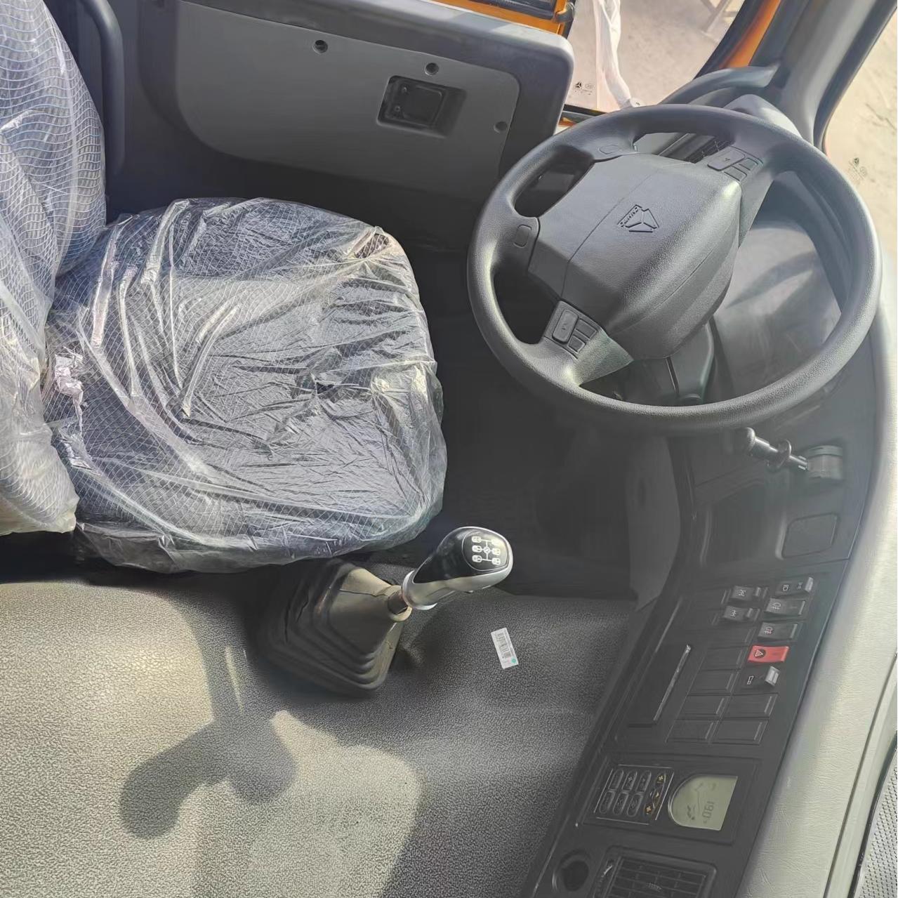 Howo a utilis&eacute; des camions &agrave; benne basculante bon march&eacute; 6 &times; 4 